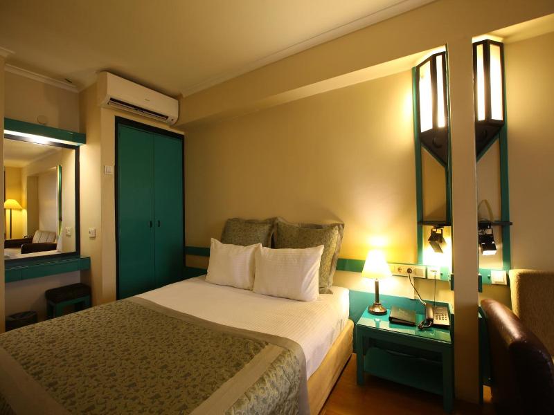Kad Kv Y R Ht M Hotel image