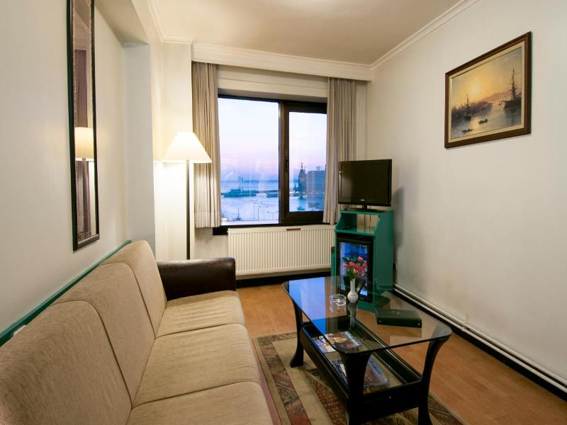 Kad Kv Y R Ht M Hotel image