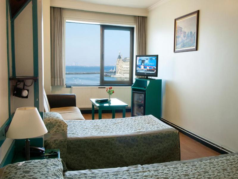 Kad Kv Y R Ht M Hotel image