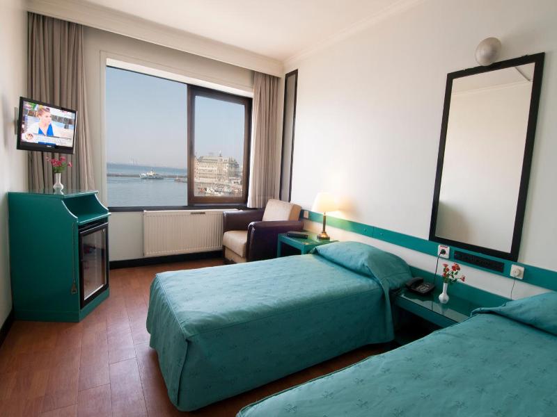 Kad Kv Y R Ht M Hotel image