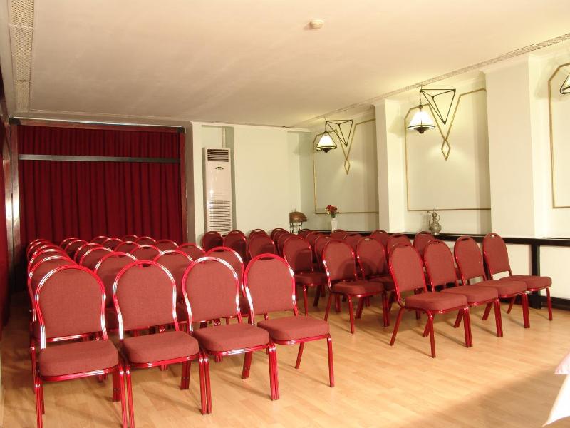 Kad Kv Y R Ht M Hotel image