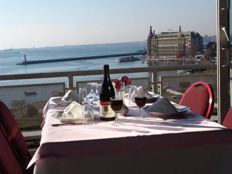 Kad Kv Y R Ht M Hotel image