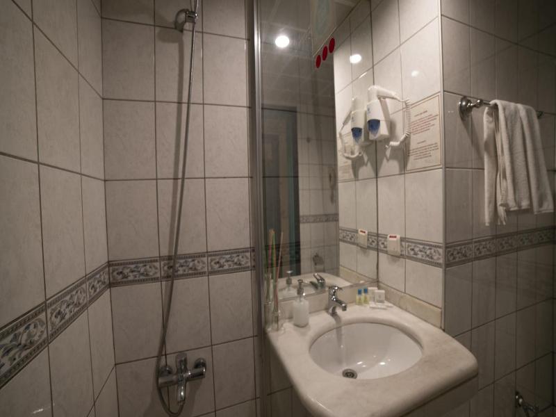 Kad Kv Y R Ht M Hotel image