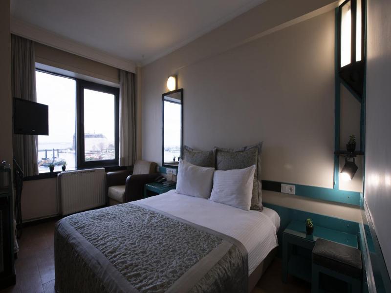 Kad Kv Y R Ht M Hotel image
