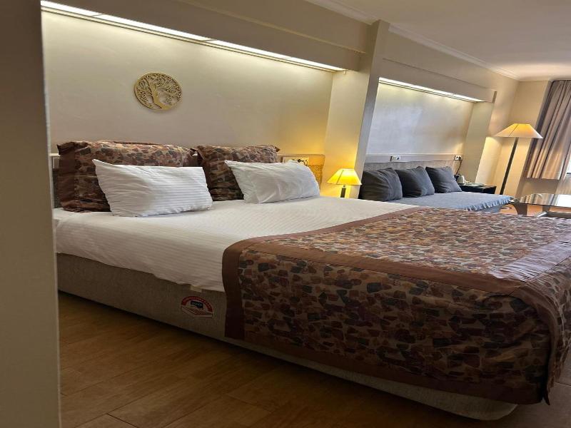 Kad Kv Y R Ht M Hotel image