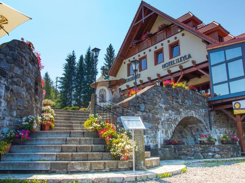 Hotel Leyla image