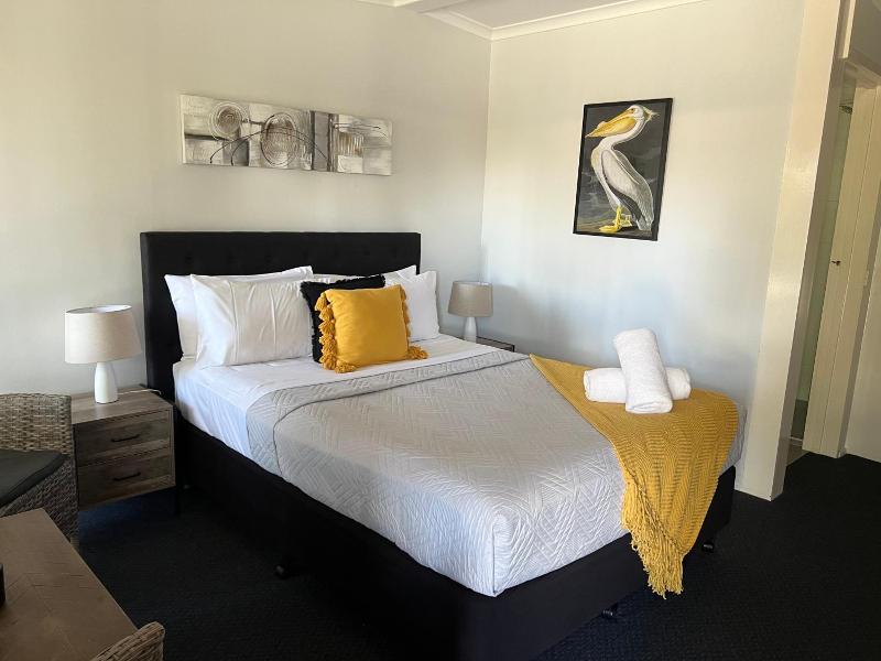 Jackie Howe Motel