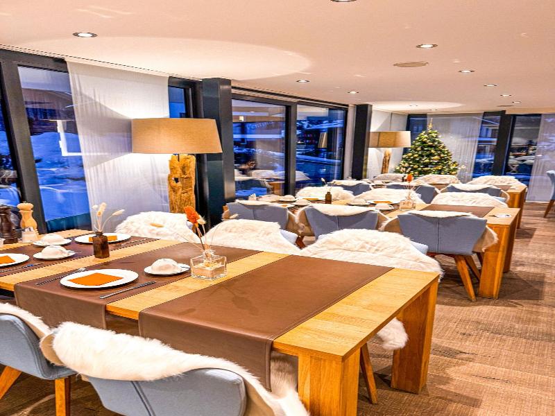 Panorama Ski Lodge image