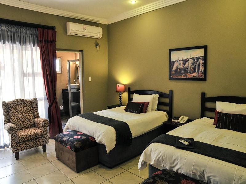 2ten Hotel image