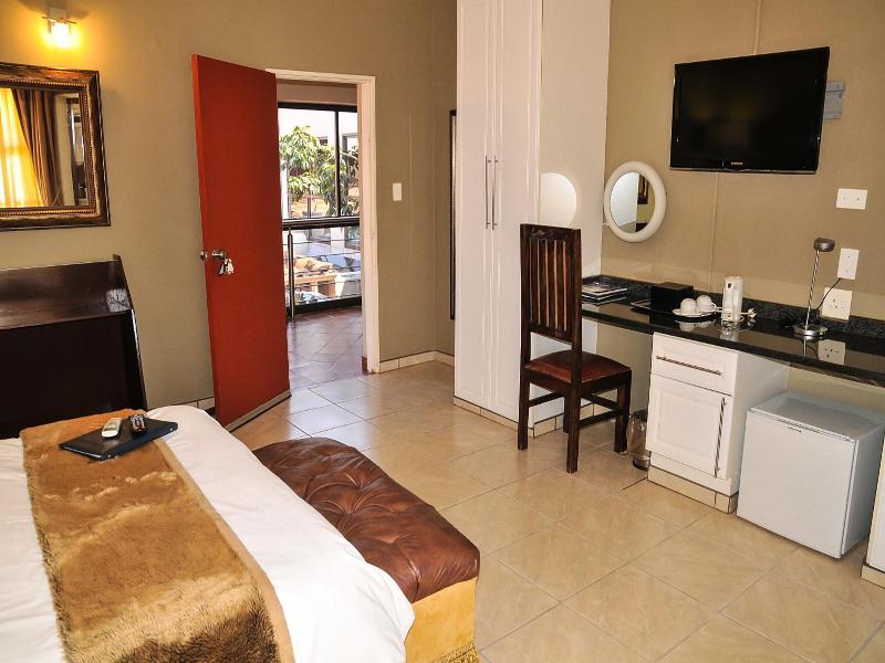 2ten Hotel image