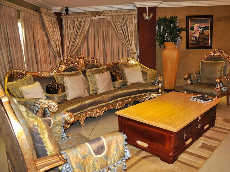 2ten Hotel image
