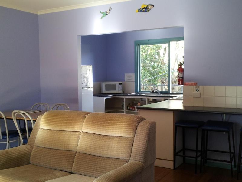 Anglesea Backpackers image