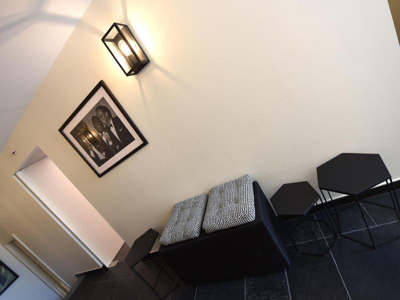 Le 24 Hotel image
