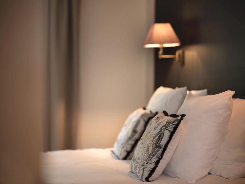Le 24 Hotel image