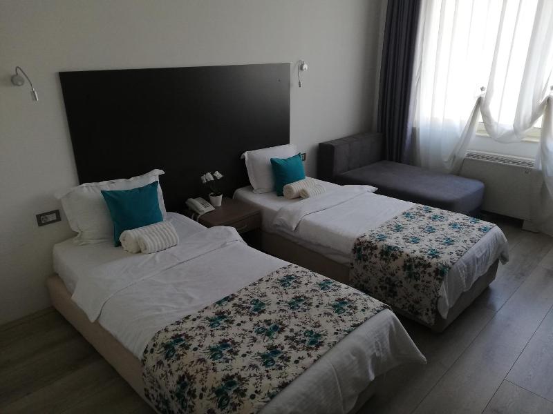 Atlas City Center Hotel