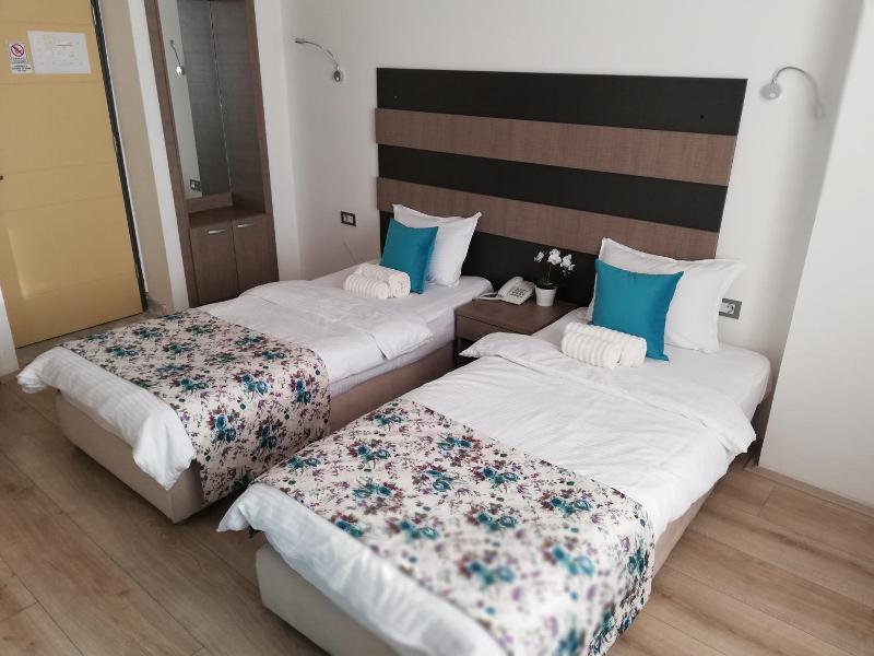 Atlas City Center Hotel