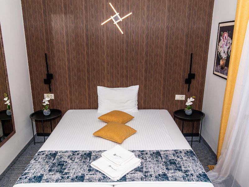City House Family Hotel Restaurant image