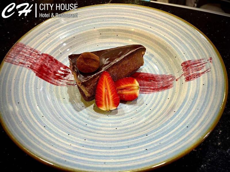City House Family Hotel Restaurant image