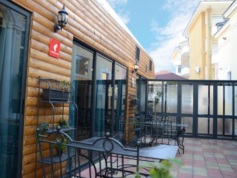 City House Family Hotel Restaurant image