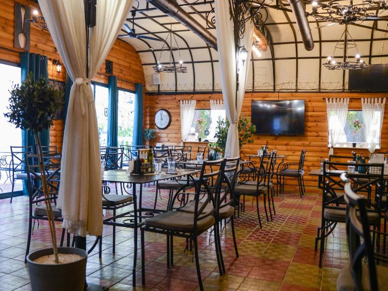 City House Family Hotel Restaurant image