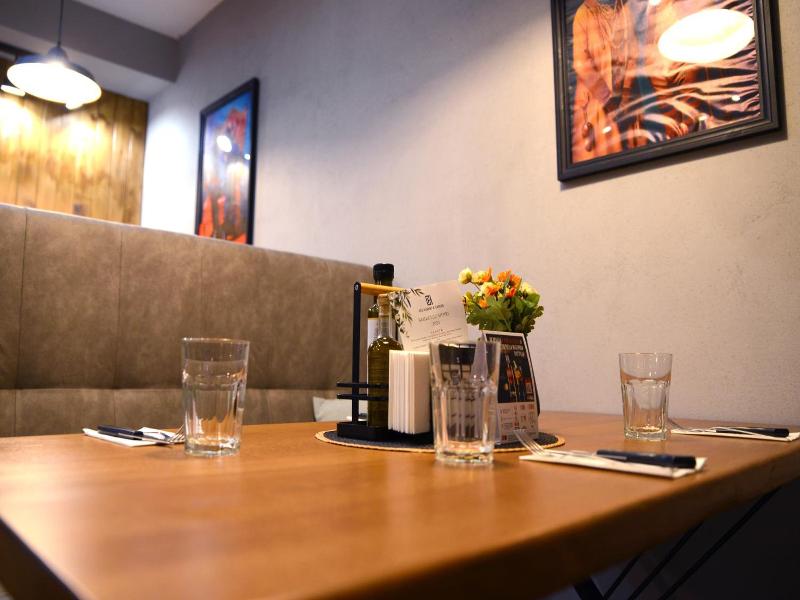 City House Family Hotel Restaurant image