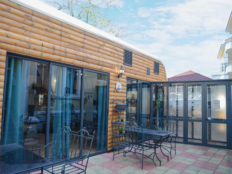City House Family Hotel Restaurant image