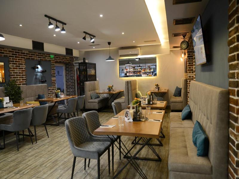 City House Family Hotel Restaurant image