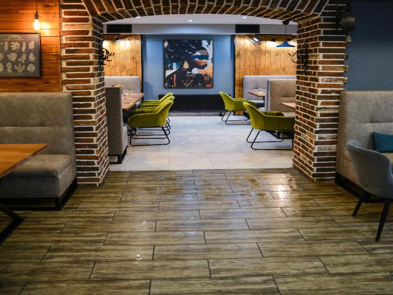 City House Family Hotel Restaurant image