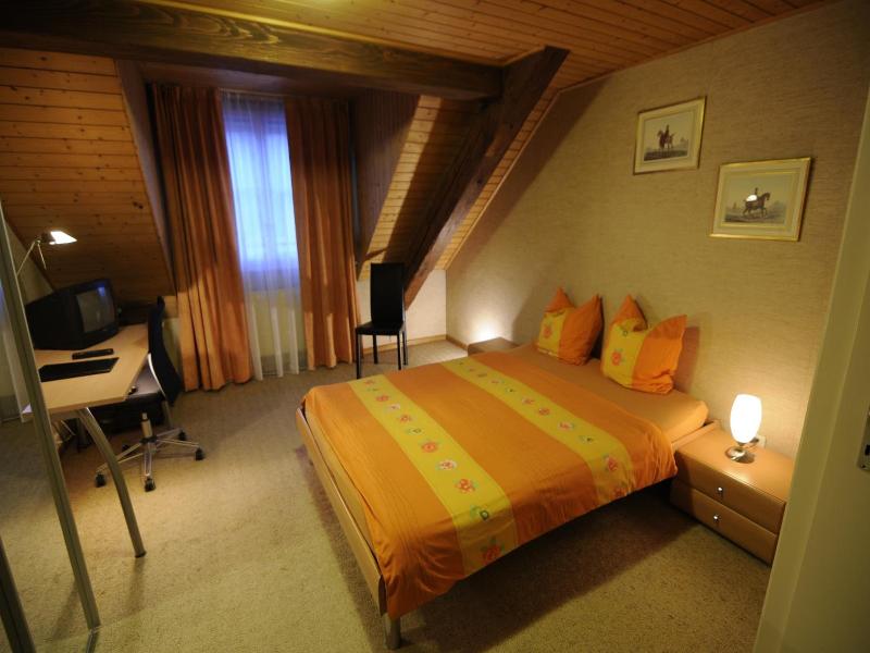 Hv Tel De La Croix Blanche image
