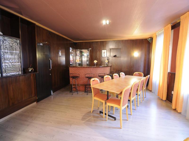 Hv Tel De La Croix Blanche image