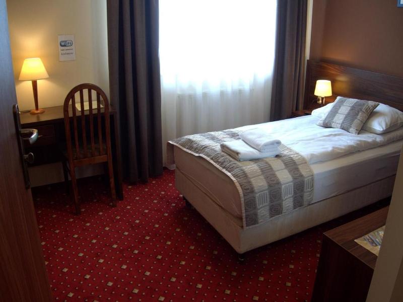 Hotel Kochanv W image