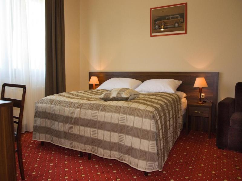 Hotel Kochanv W image