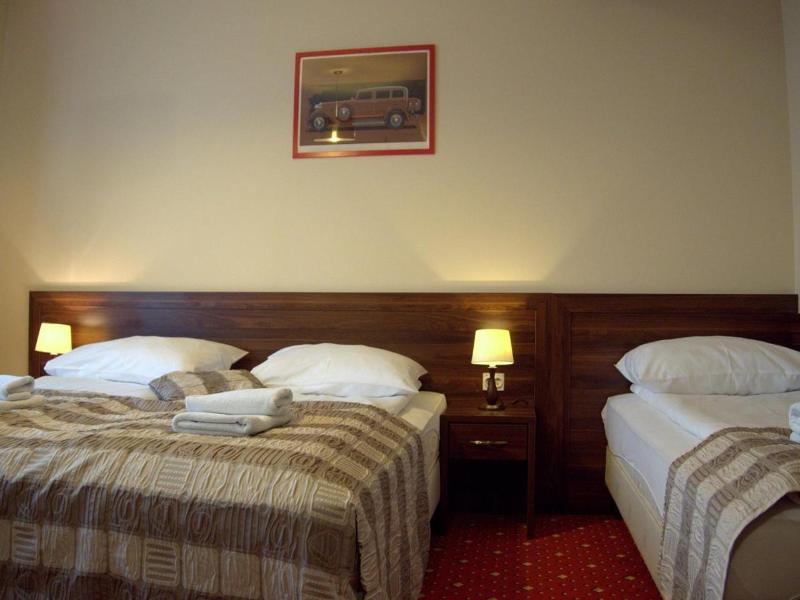 Hotel Kochanv W image