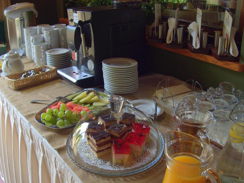 Hotel Kochanv W image