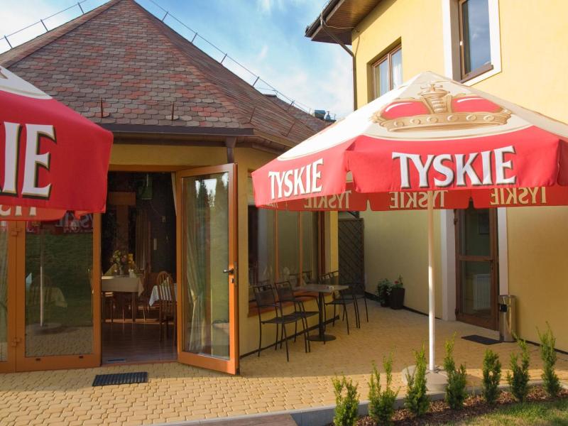 Hotel Kochanv W image