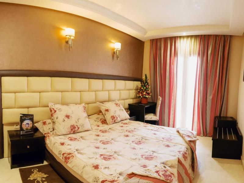 Hotel La Luna image