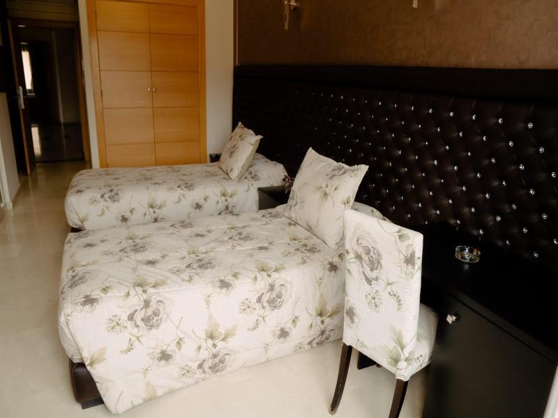 Hotel La Luna image
