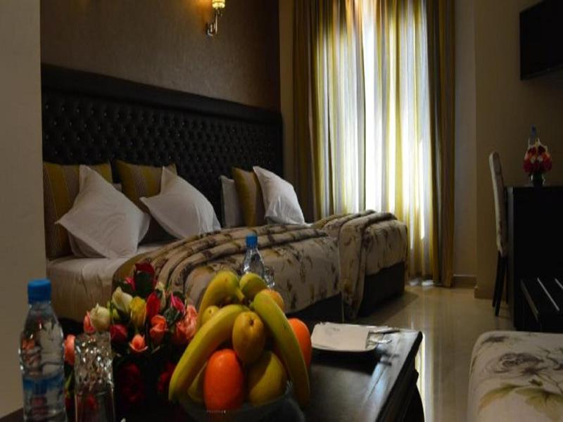 Hotel La Luna image