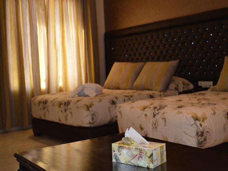Hotel La Luna image