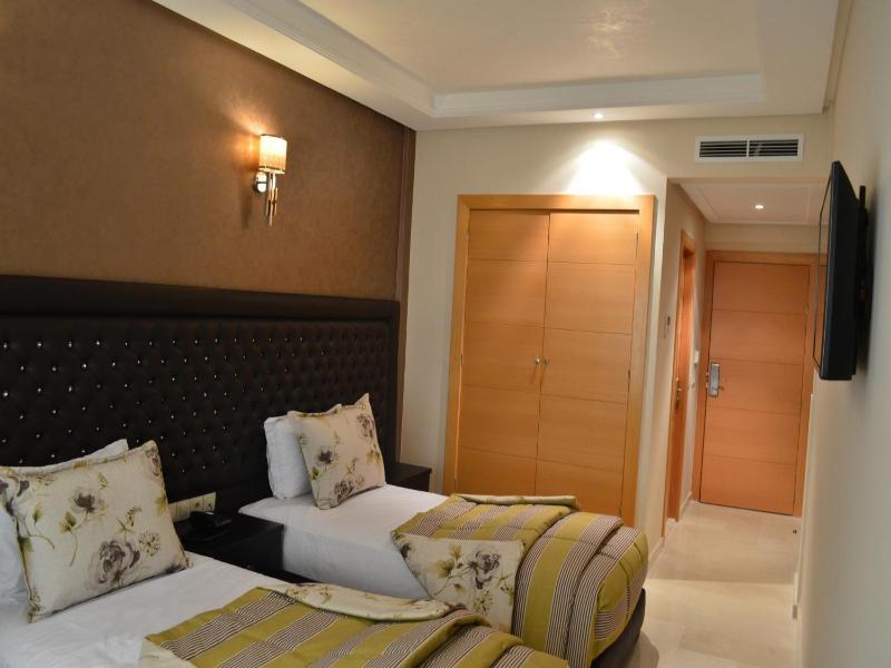 Hotel La Luna image