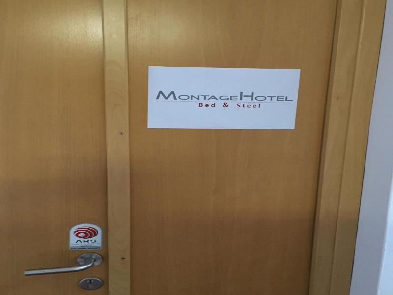 Montagehotel Bed Steel image