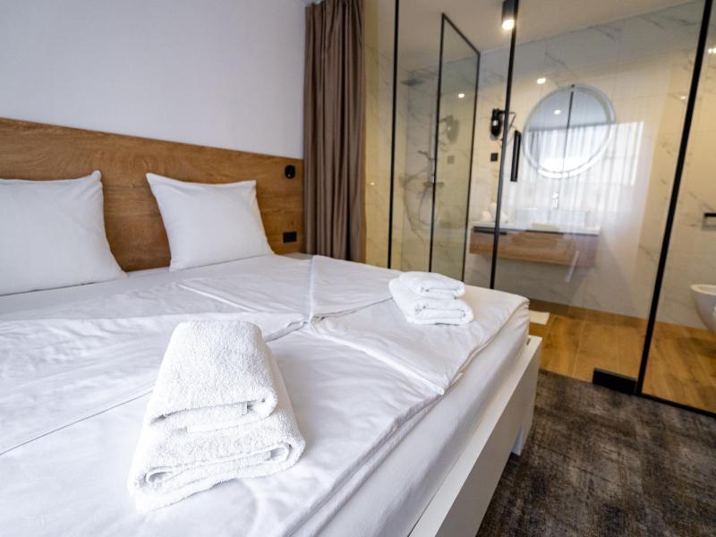 City Hotel Kr Ko image