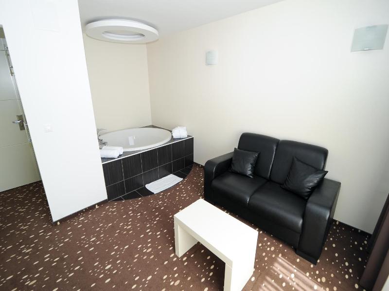 City Hotel Kr Ko image