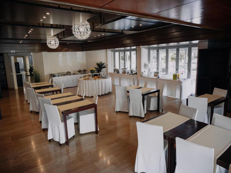 City Hotel Kr Ko image