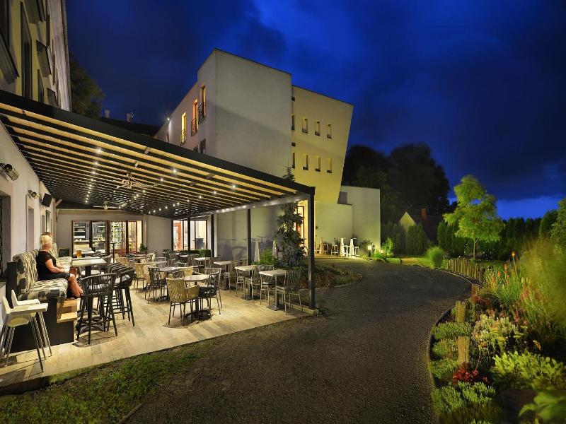 Maxmilian Lifestyle Resort image
