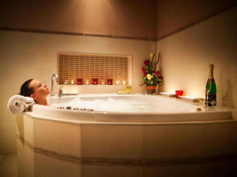Maxmilian Lifestyle Resort image