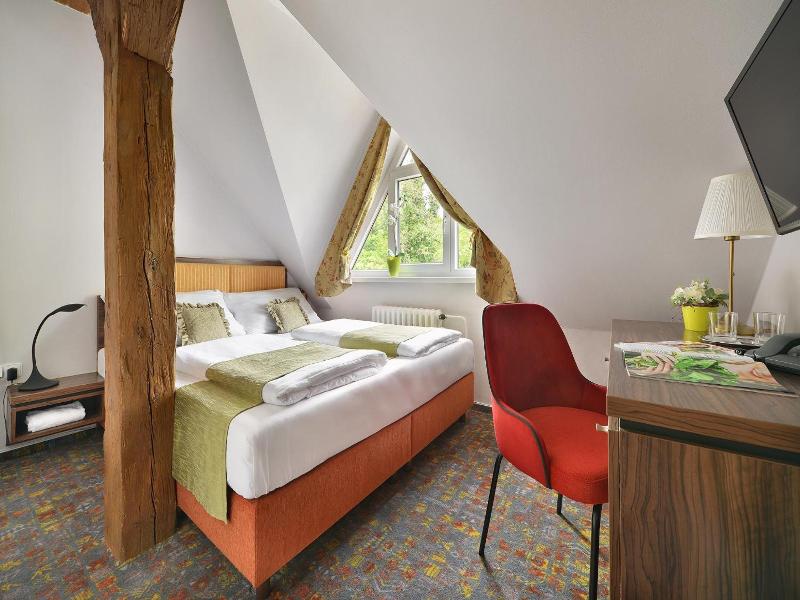 Maxmilian Lifestyle Resort image
