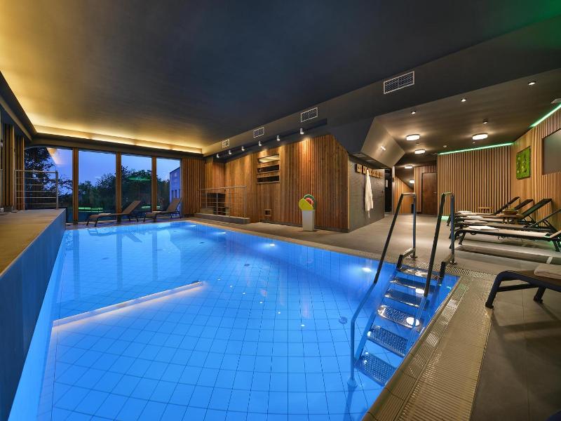 Maxmilian Lifestyle Resort image