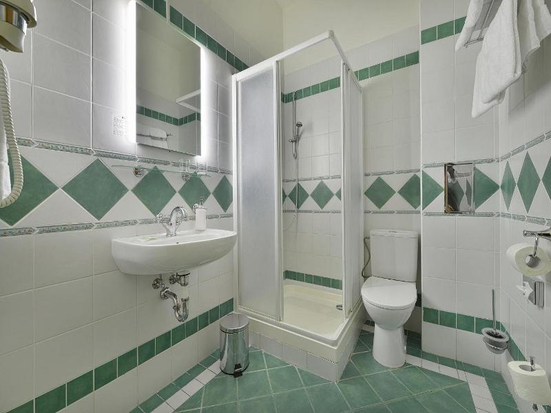 Maxmilian Lifestyle Resort image