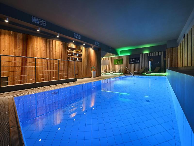 Maxmilian Lifestyle Resort image